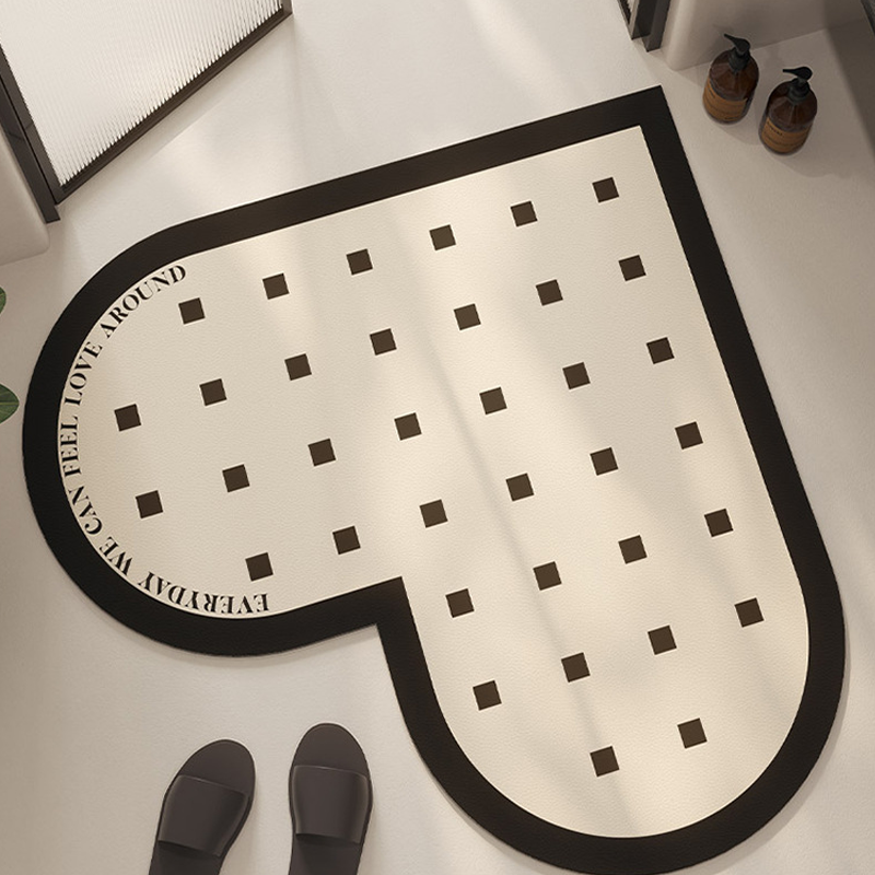 Heart-Shaped Bathroom Mat: Quick Absorption & Non-Slip